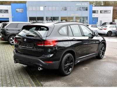 BMW X1 18d sDrive 2.0d Sport Line CUIR GPS CAM PARK HUD KEYLESS 1°M (2022) - Photo 4