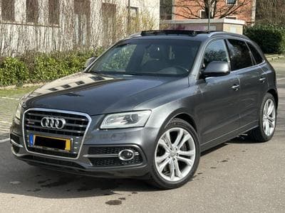 Audi SQ5 Competition 326 ch / toit panoramique (2015) - Photo 1