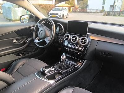 Mercedes C 220 (2016) - Photo 8
