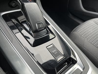 Peugeot 308 SW 1.5 BlueHDI 130 ACTIVE EAT8 GPS CARPLAY (2021) - Foto 13