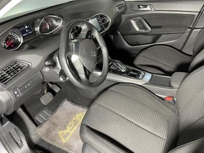 Peugeot 308 SW 1.5 BlueHDI 130 ACTIVE EAT8 GPS CARPLAY (2021) - Foto 6