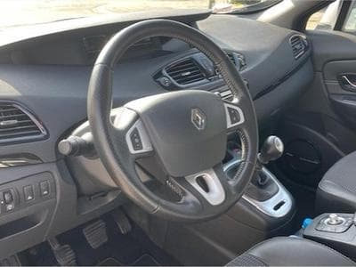 Renault Grand Scenic Bose Edition (2013) - Photo 8