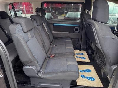 Peugeot Traveller (2019) - Photo 8