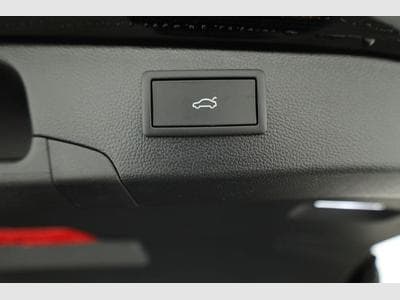 VW Passat Variant 2.0 TDI 142 kW 4Motion R-Line (2026) - Photo 12