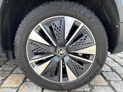 Skoda Karoq DRIVE 1.5 TSI (2025) - Photo 12
