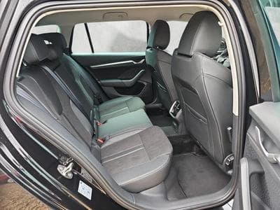 Skoda Octavia 2.0 TDI 110 kW Selection (2025) - Photo 13