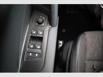 VW Tayron 1.5 TSI eHybrid 150 kW Life (2025) - Photo 8