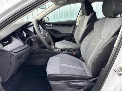 Skoda Octavia Selection 1,5 TSI (2026) - Foto 8