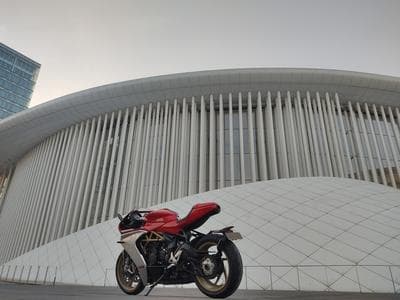 MV Agusta Superveloce (2020) - Photo 5