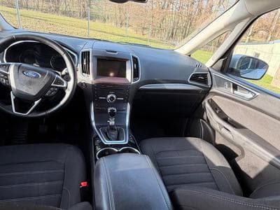 Ford Galaxy Titanium (2019) - Photo 6