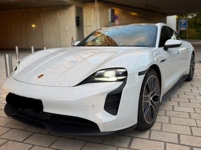 Porsche Taycan 4S (2021) - Photo 1
