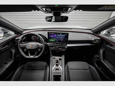 Cupra Formentor 1,5 eTSI DSG (2025) - Photo 5