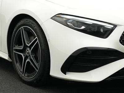 Mercedes A 200 AMG-Line Multi+Kamera+Night+Ambi (2025) - Photo 9