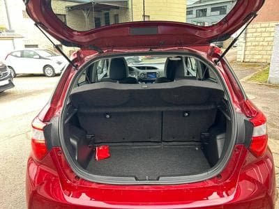 Toyota Yaris 1.5 HYBRIDE ESSENCE AUTOMATIQUE 9.000KM (2020) - Foto 6