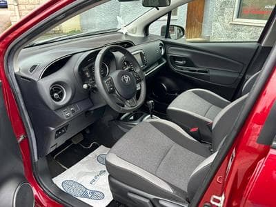 Toyota Yaris 1.5 HYBRIDE ESSENCE AUTOMATIQUE 9.000KM (2020) - Photo 10