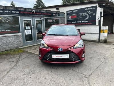 Toyota Yaris 1.5 HYBRIDE ESSENCE AUTOMATIQUE 9.000KM (2020) - Foto 2