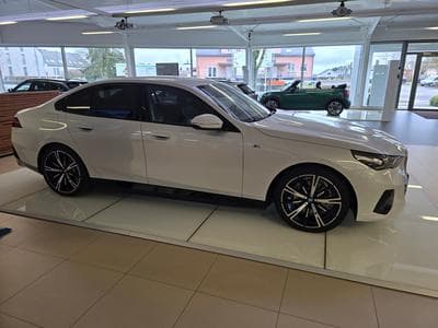BMW i5 eDrive 40 (2026) - Foto 1