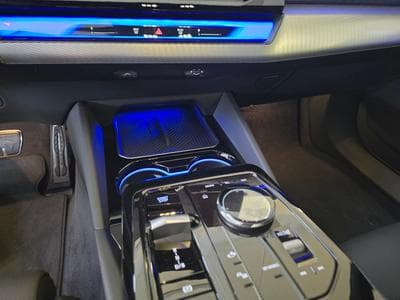 BMW i5 eDrive 40 (2026) - Photo 4