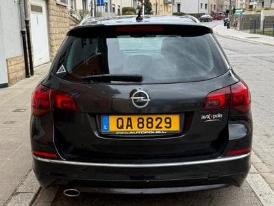 Opel Astra Opc-line (2014) - Photo 1