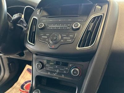 Ford Focus Lim. Titanium (2015) - Photo 9