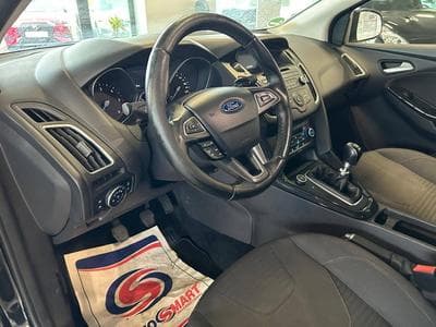 Ford Focus Lim. Titanium (2015) - Photo 8