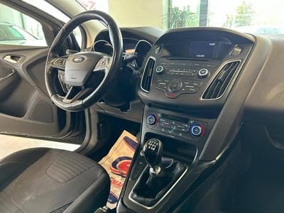 Ford Focus Lim. Titanium (2015) - Photo 10