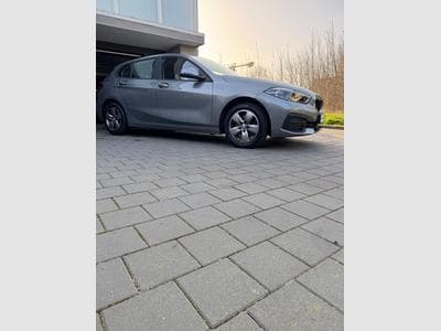 BMW 118 118 D 150 CV (2023) - Photo 2