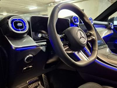Mercedes GLC 200 4MATIC COUPE AMG LINE PANO CUIR NAVI 1 HAND (2026) - Foto 10