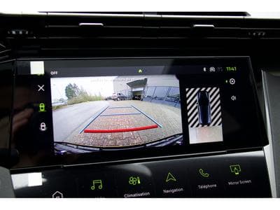 Peugeot 308 BlueHDi 130 EAT8 GT ACC Focal toit panoramique (2025) - Photo 10