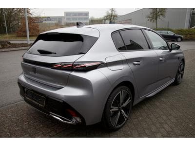 Peugeot 308 BlueHDi 130 EAT8 GT ACC Focal toit panoramique (2025) - Photo 4