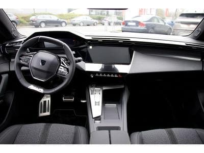 Peugeot 308 BlueHDi 130 EAT8 GT ACC Focal toit panoramique (2025) - Photo 8