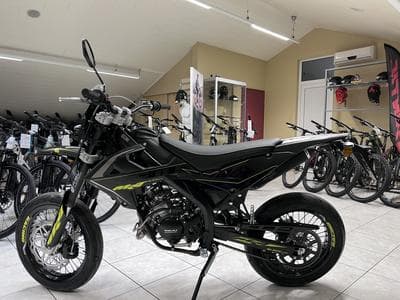 Rieju MRT 50 SM TROPHY (2026) - Photo 4