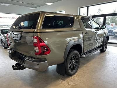Toyota Hilux Double Cab Invincible 4x4 (2025) - Photo 3