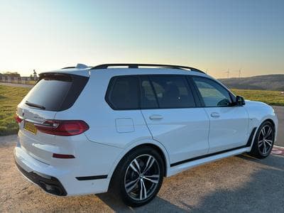 BMW X7 xDrive 40d M-Sport (2022) - Foto 8