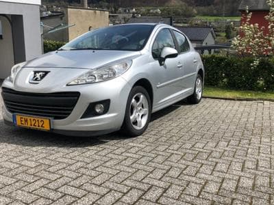 Peugeot 207 1.6 HDI 98g (2012) - Foto 1