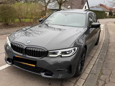 BMW 330 Touring Sport line sdrive (2022) - Photo 1