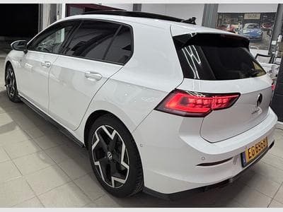 VW Golf R LINE 2L 150 PS (2025) - Foto 4