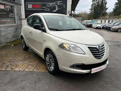 Lancia Ypsilon 1.3 JTD 95CV 5 PORTES 1 MAIN 74.000KM (2011) - Photo 9