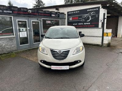 Lancia Ypsilon 1.3 JTD 95CV 5 PORTES 1 MAIN 74.000KM (2011) - Photo 2