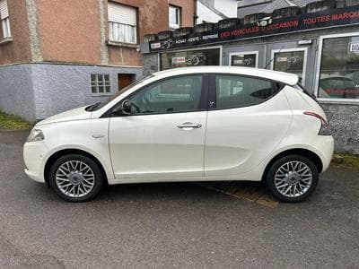 Lancia Ypsilon 1.3 JTD 95CV 5 PORTES 1 MAIN 74.000KM (2011) - Photo 3