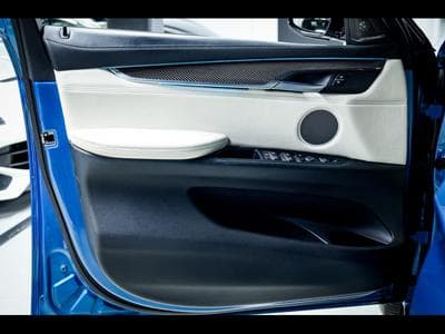 BMW X6 XDRIVE 30D STEPTRONIC – SERVICE PACK 11/2028 - LONG BEACH BL (2018) - Foto 10