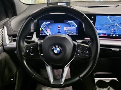 BMW 218 D LUXURY LINE HEAD UP HARMAN KARDON CUIR NAVI WARRANTY BMW 0 (2024) - Foto 6