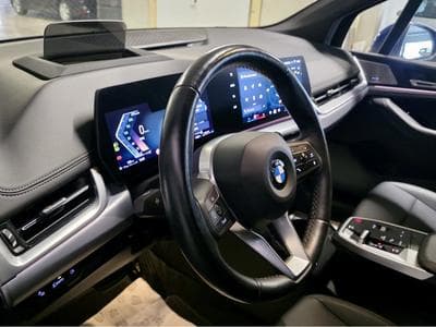 BMW 218 D LUXURY LINE HEAD UP HARMAN KARDON CUIR NAVI WARRANTY BMW 0 (2024) - Foto 9