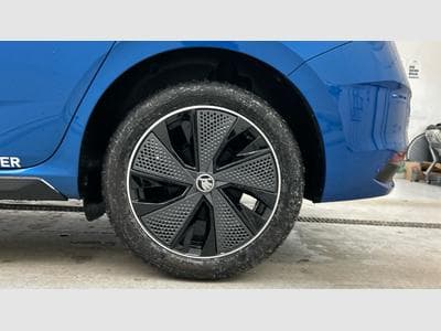 Skoda Scala TSI 116cv Monte Carlo DSG PANO/CAMERA/ACC (2025) - Photo 3