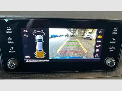 Skoda Scala TSI 116cv Monte Carlo DSG PANO/CAMERA/ACC (2025) - Photo 8