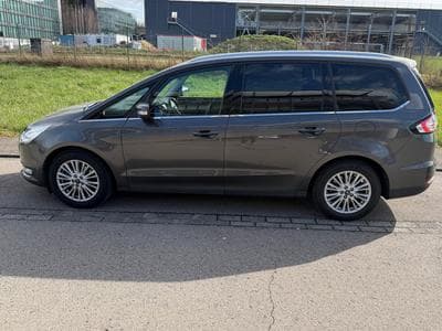 Ford Galaxy Titanium (2018) - Photo 1