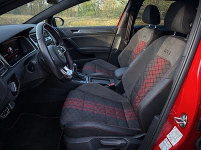 VW Golf GTI TCR (2019) - Photo 14