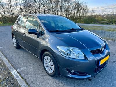 Toyota Auris (2008) - Photo 1