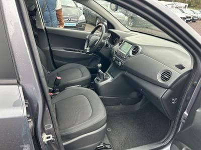 Hyundai i10 i10 1.2 *Navi*SHZ*Schiebedach*Tempomat*Euro6* (2019) - Foto 10