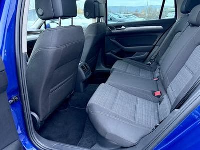 VW Passat Passat Variant 2.0 TDI R line /Led/Pano/App/ (2022) - Photo 14